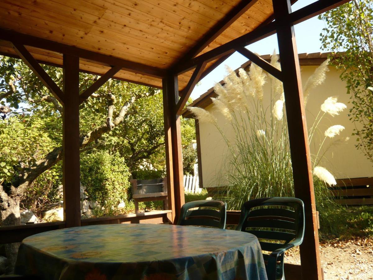 Les Chalets Du Verger Des Ascarines Corneilla-de-Conflent المظهر الخارجي الصورة